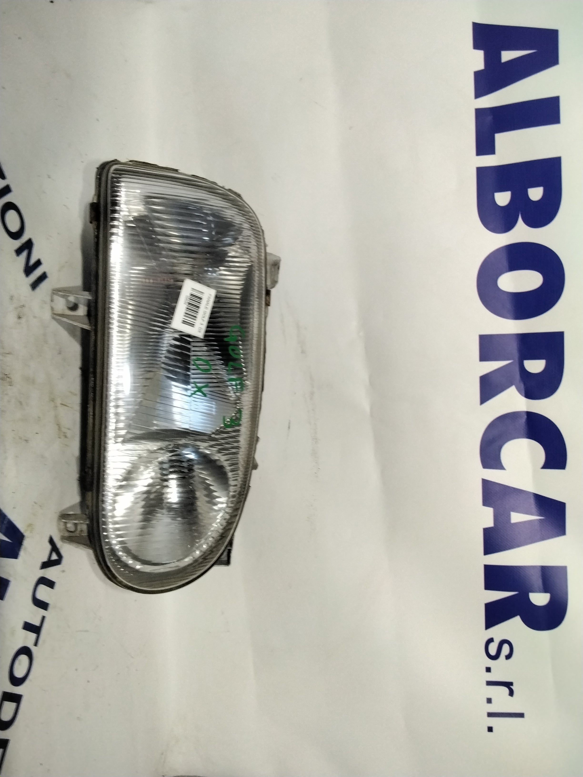 Volkswagen Golf 3 right headlight year 1996 code: 084411115 (sf8p5)