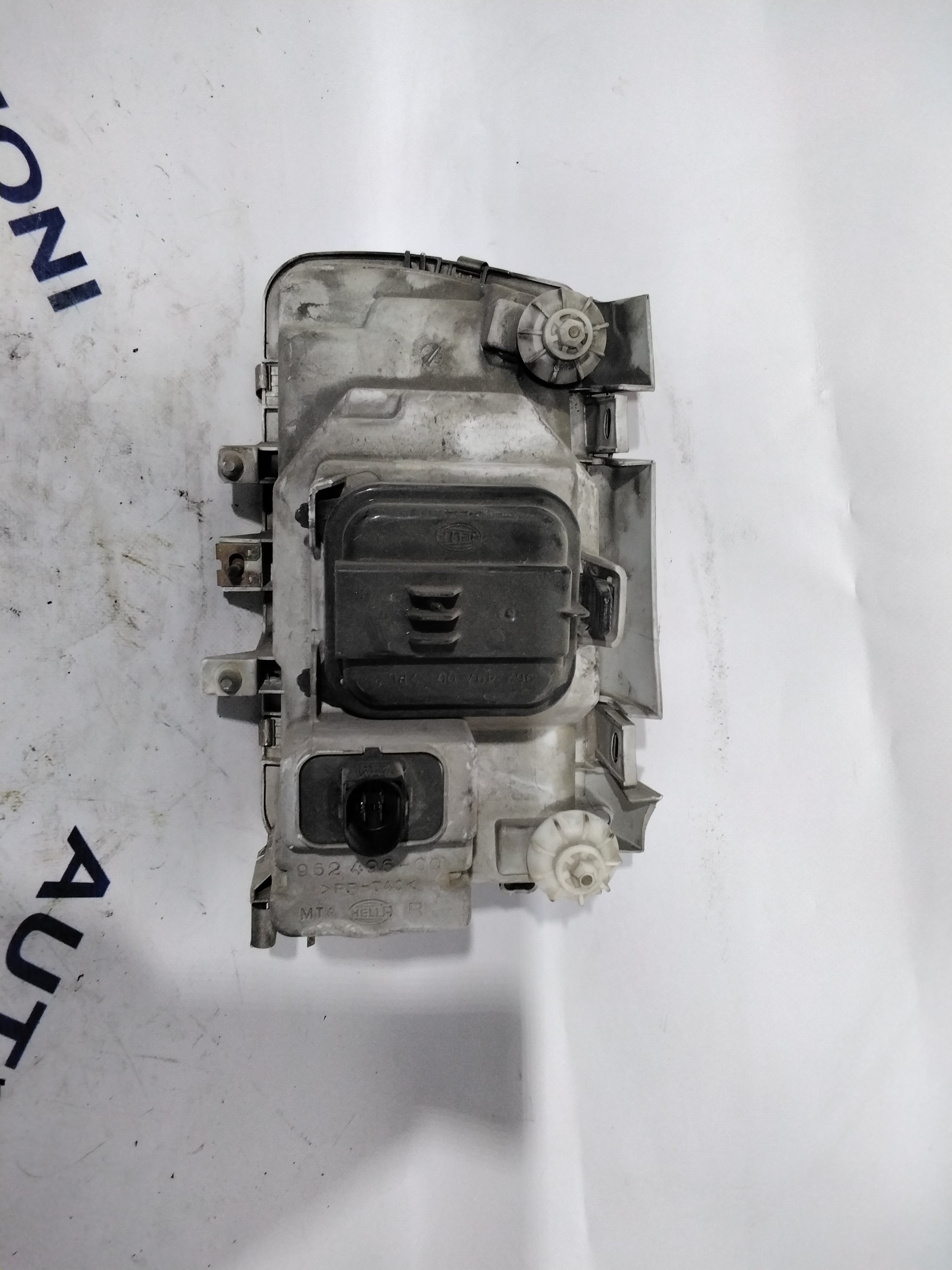 Volkswagen Polo headlight right, year 1998, code: 96249600 (sf8p5)