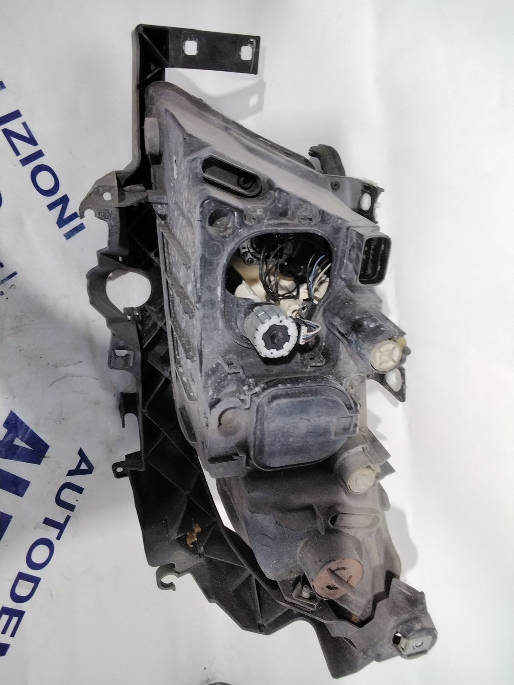 Headlight BMW 316 right year 2010 code: 89311639 (sf8p5)