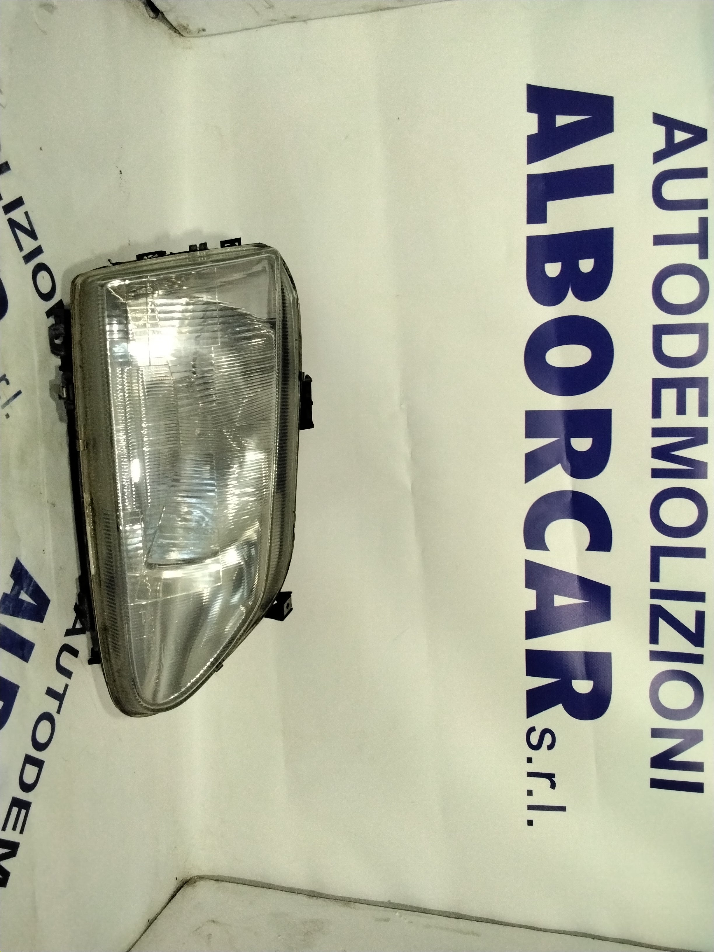 Headlight Renault Scenic right year 1997 (sf8p4)