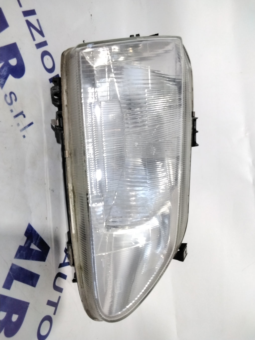 Headlight Renault Scenic right year 1997 (sf8p4)