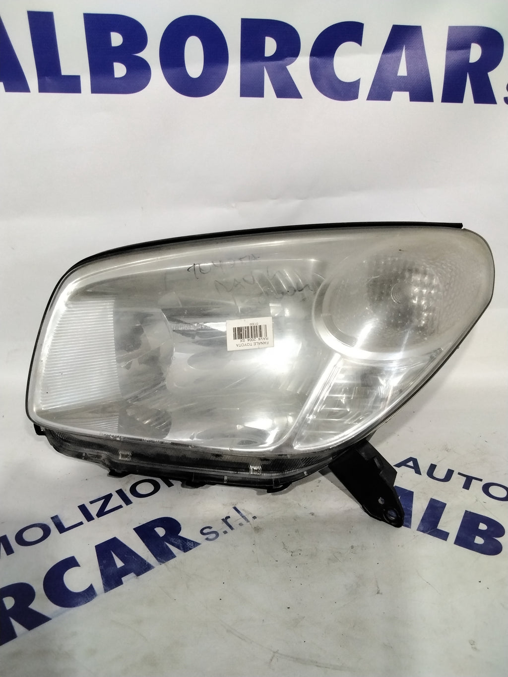 Headlight Toyota RAV 4 left year 2004 (sf8p4)