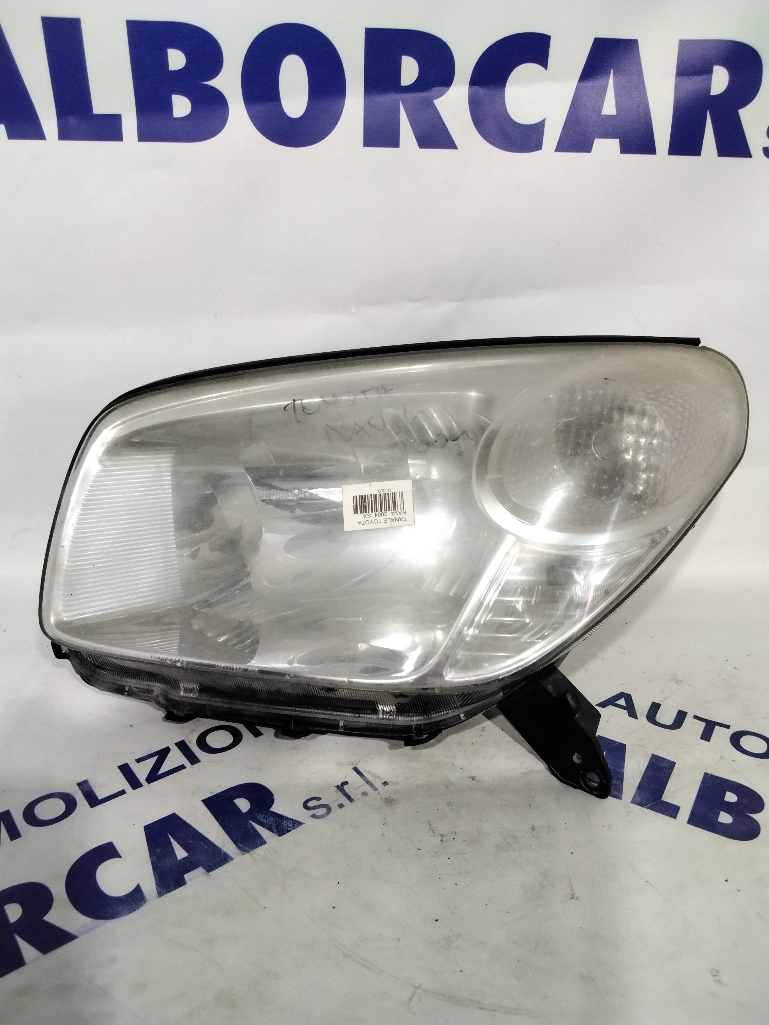 Headlight Toyota RAV 4 left year 2004 (sf8p4)