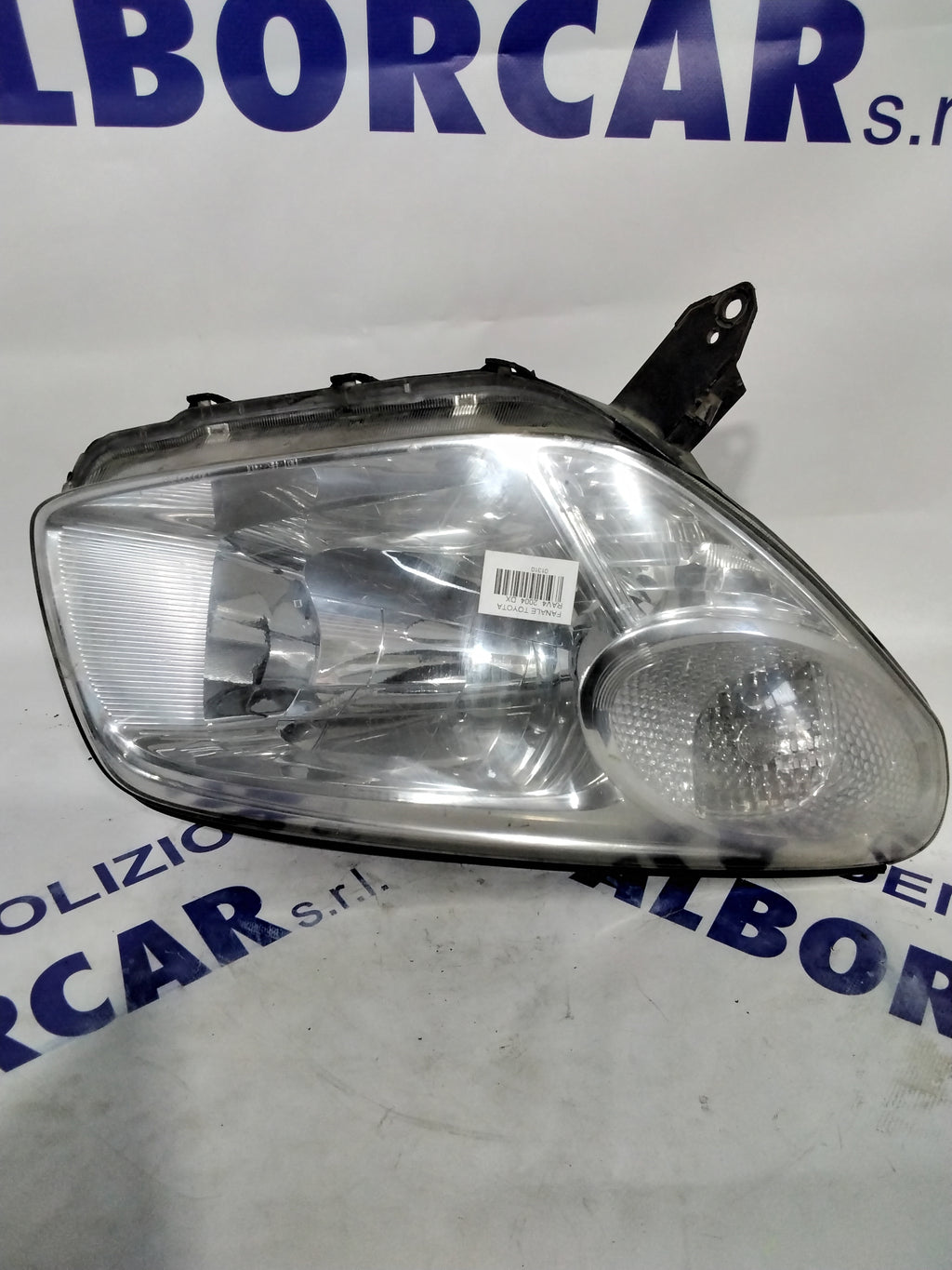 Toyota RAV 4 headlight right 2004 (sf8p4)