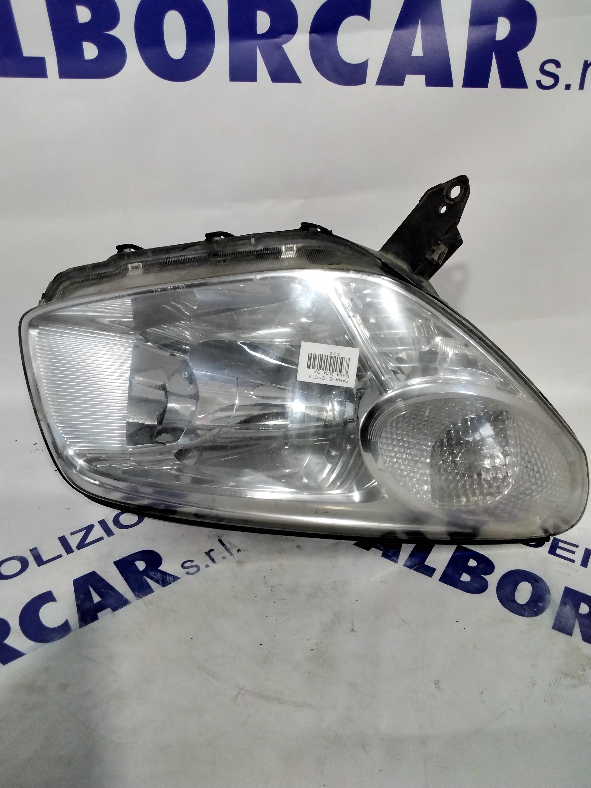 Toyota RAV 4 headlight right 2004 (sf8p4)