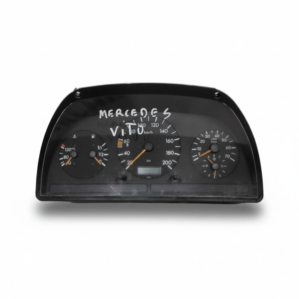 Quadro strumenti/contachilometri/veglia mercedes vito anno 1998
