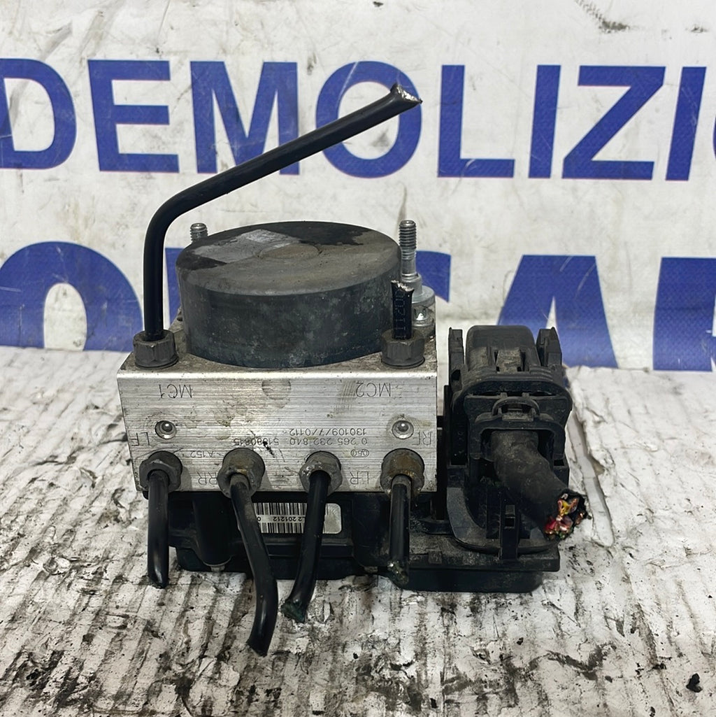 Centralita de bomba de ABS Fiat 500 cód:0265801087