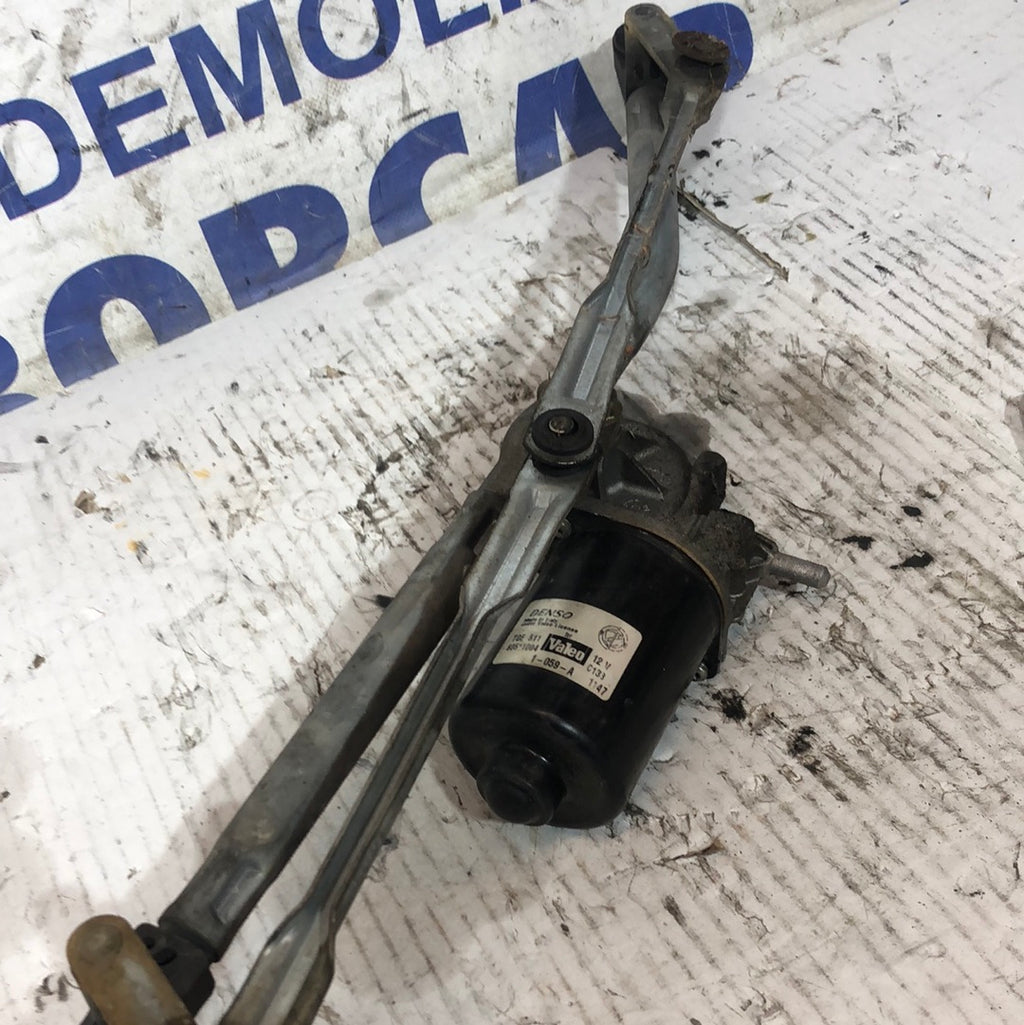 Motor del limpiaparabrisas delantero Fiat Punto