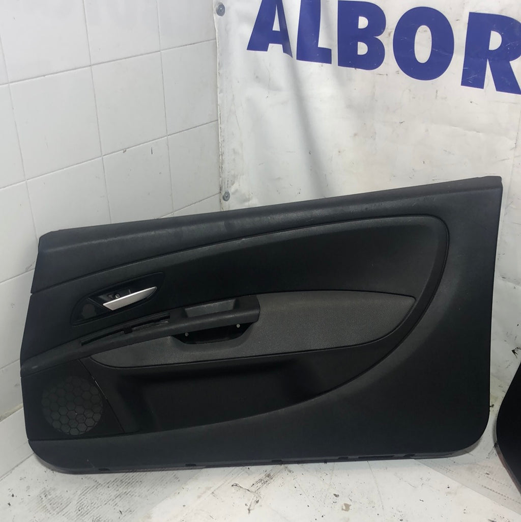 Paneles de puerta Fiat Grande Punto 3 puertas año 2005
