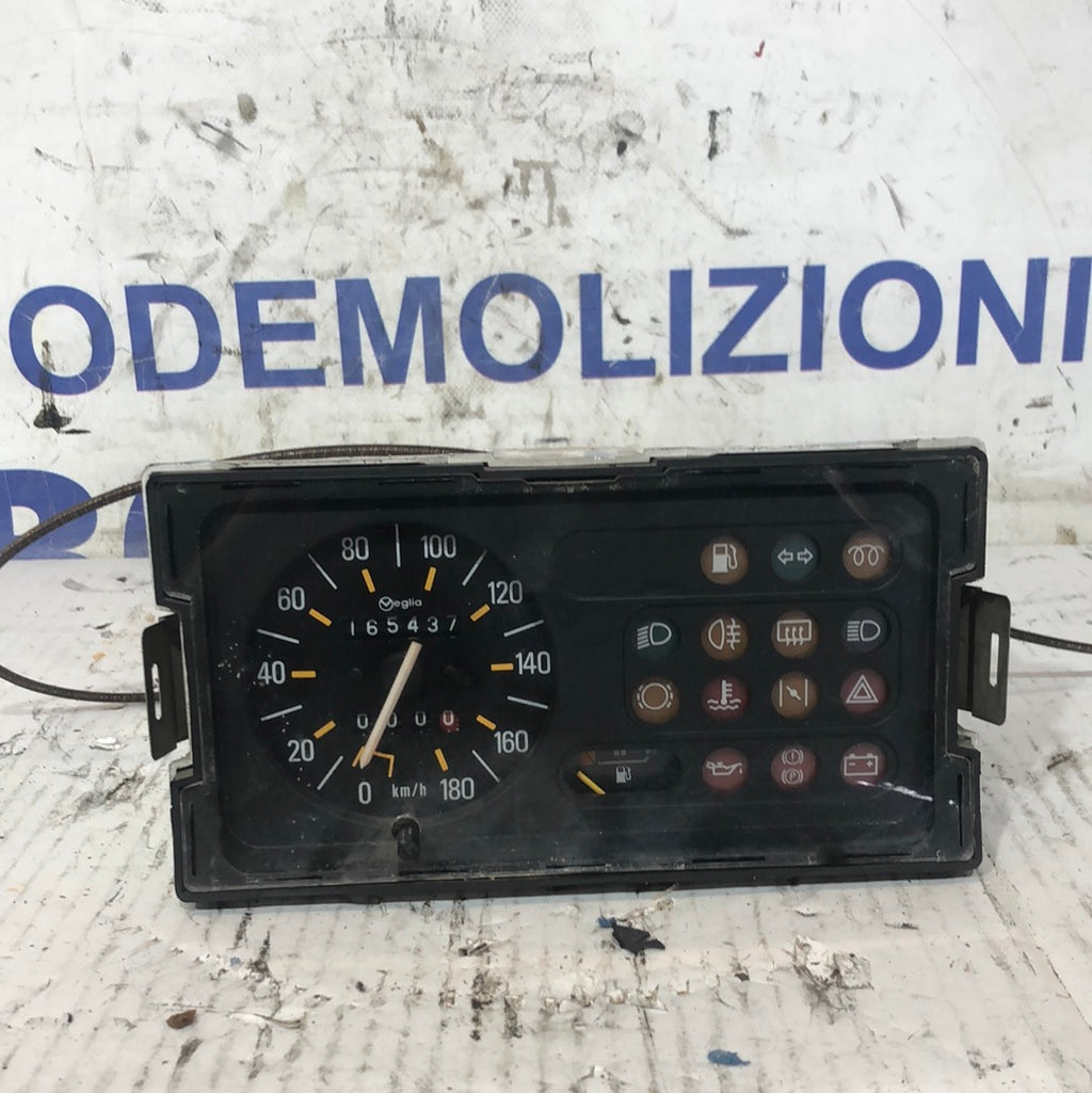 Quadro strumenti/ contachilometri/ veglia Renault express codice 82934