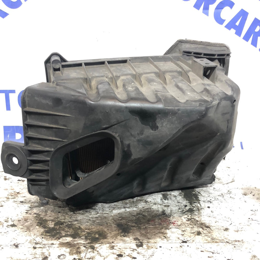 Scatola filtro aria audi a4 2.0 TDI 140cv 2004/08