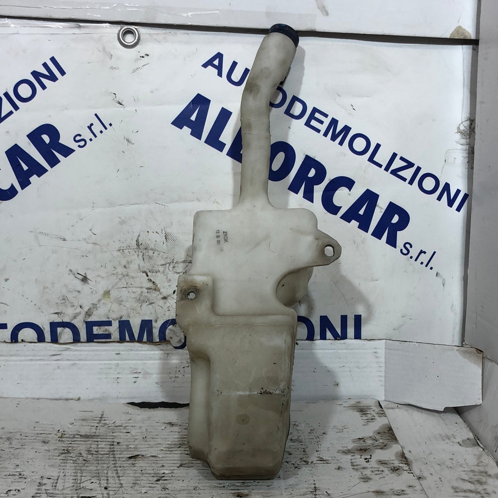 Vaschetta acqua tergicristalli Fiat 500 1.2 benzina anno 2007