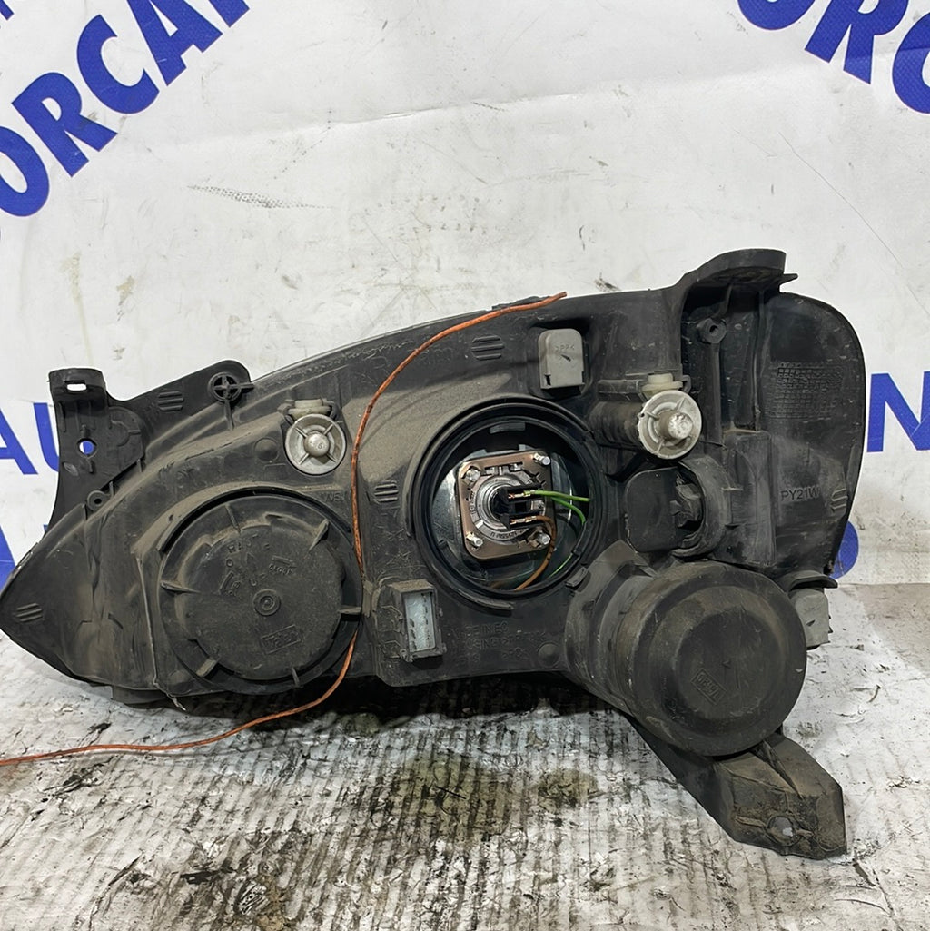 Faro/fanale Opel corsa c. Anno 2002 destro