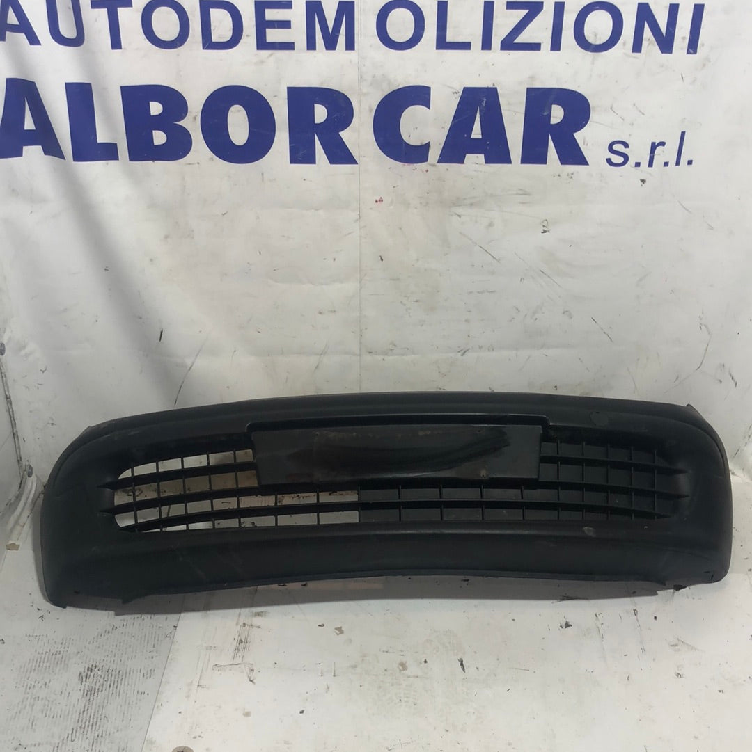Paraurti anteriore Fiat 600 anno 2006