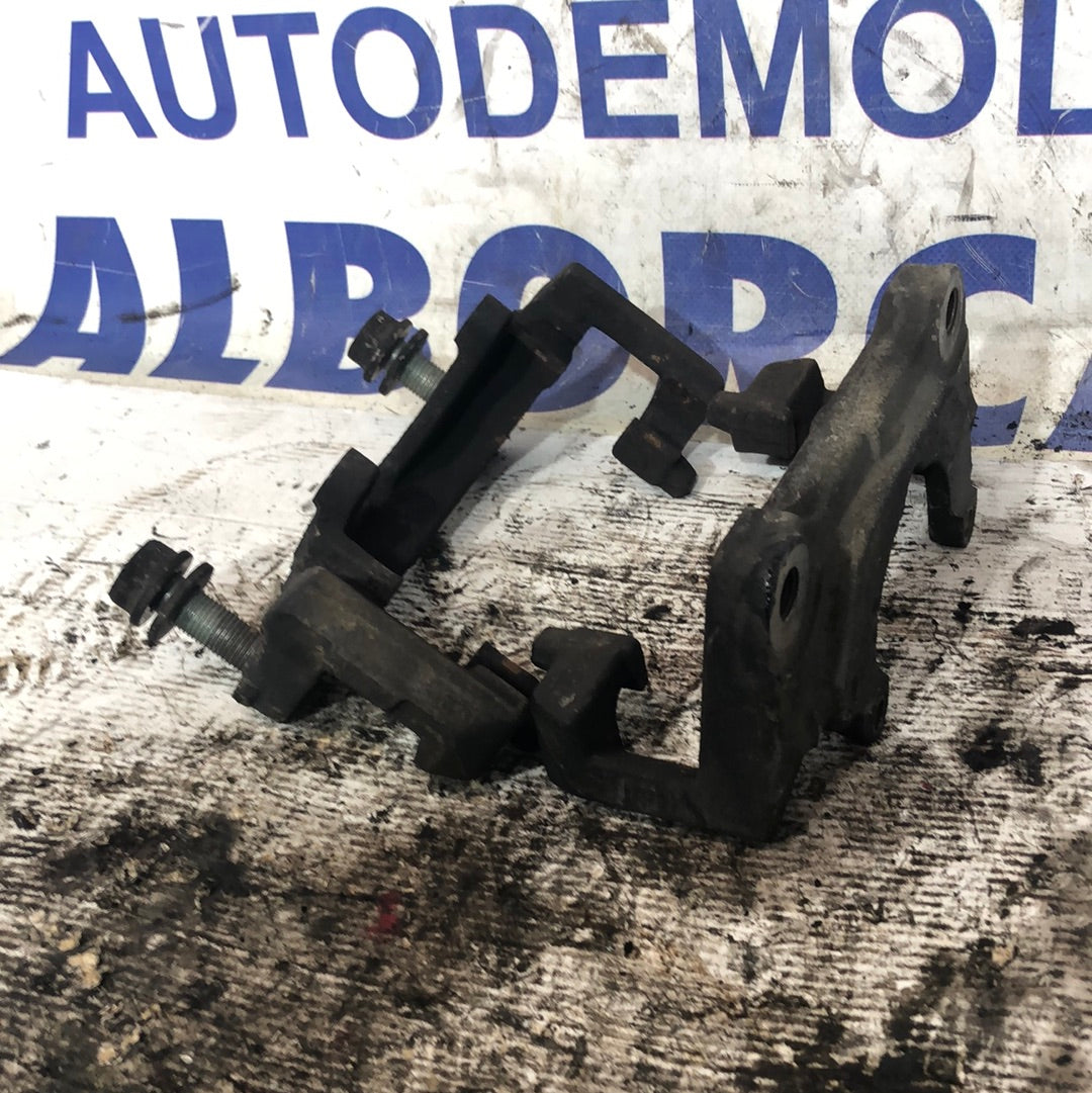 Soporte de pinzas Audi A4 2.0 TDI