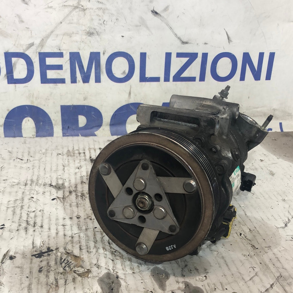 Compressore a/c Citroen c3/Peugeot 208 codice 9678656080