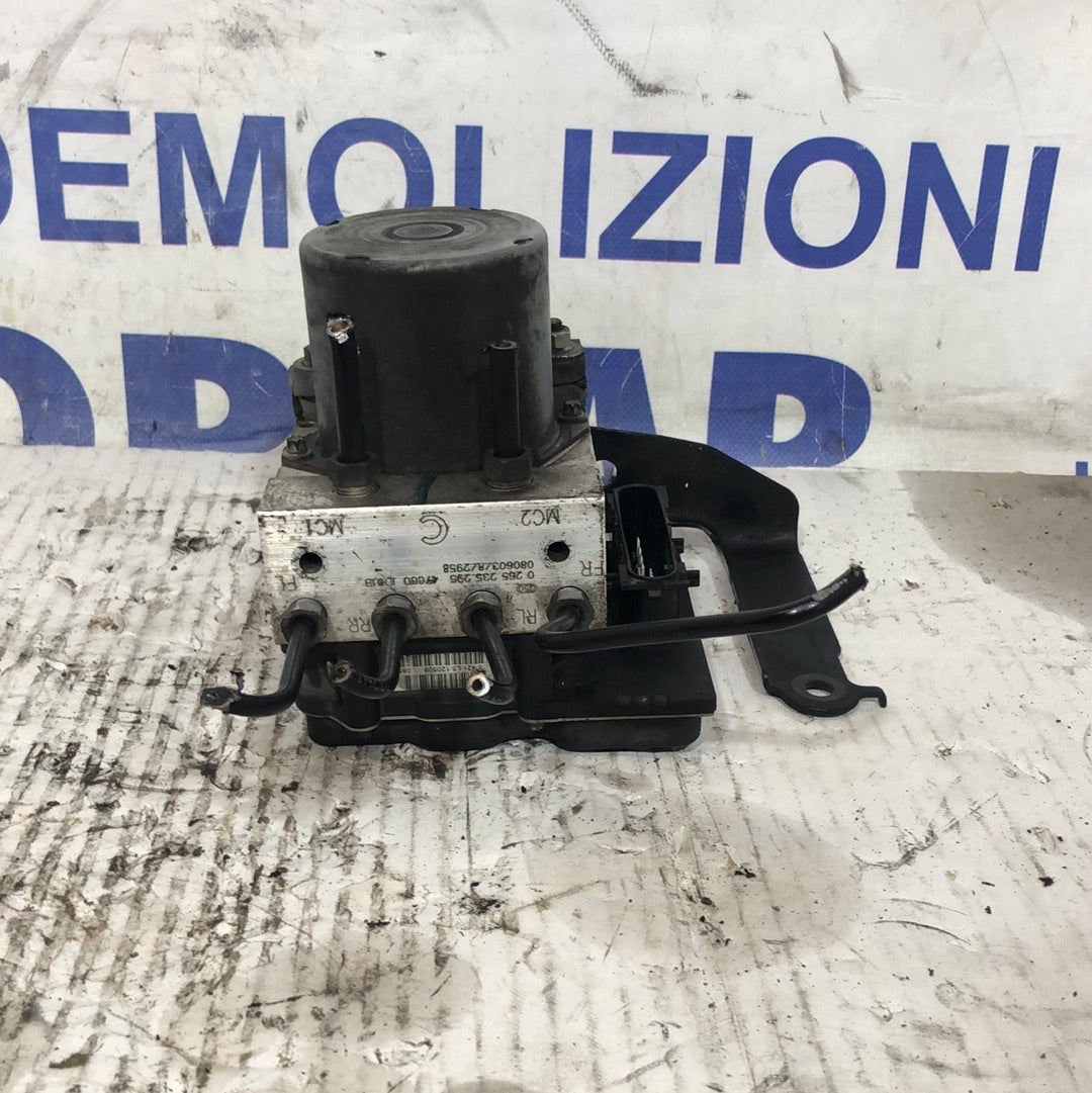 Centralina/ pompa abs Nissan quashqai  codice: 0265235295