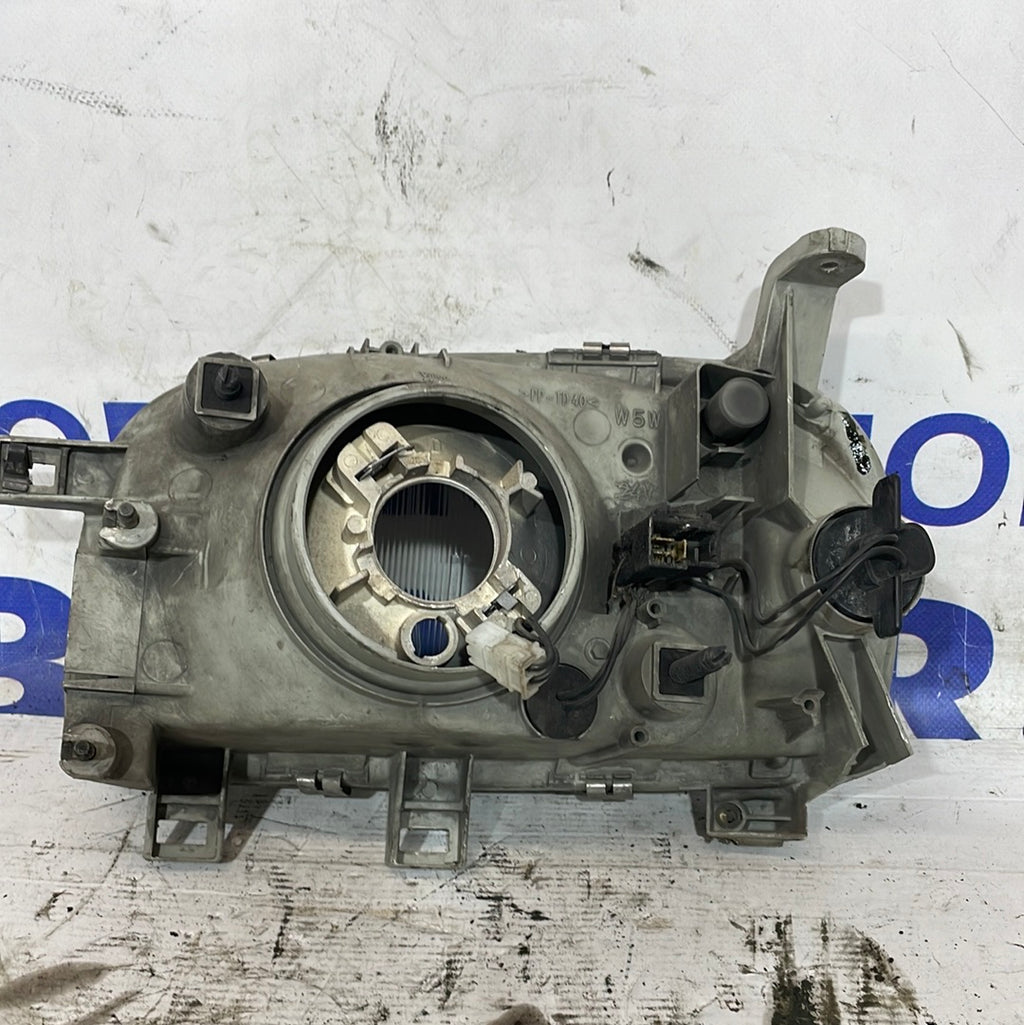 Faro/fanale anteriore destro Nissan micra anno 2003