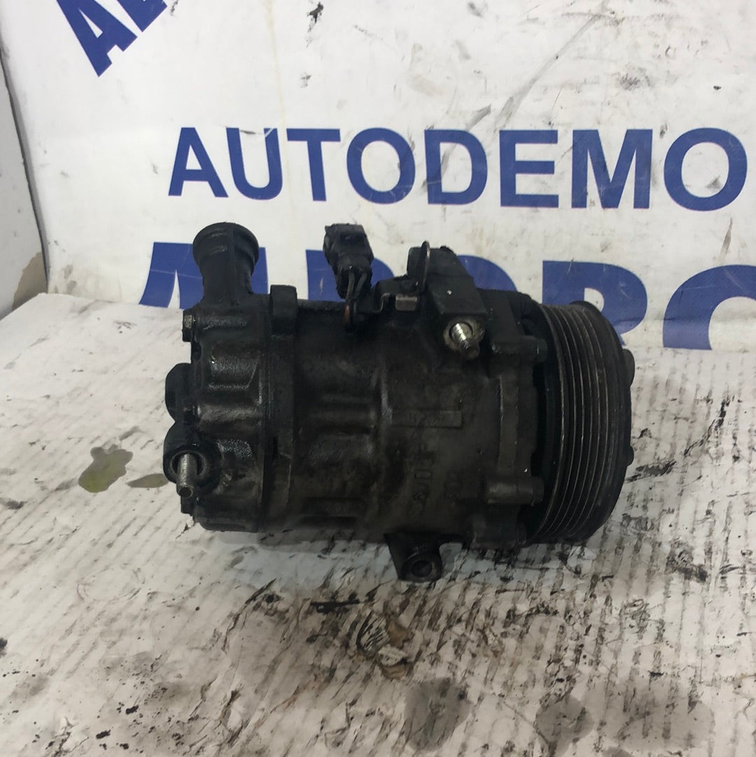 Compressore a/c Fiat grande punto 1.3 75cv con codice 51803075