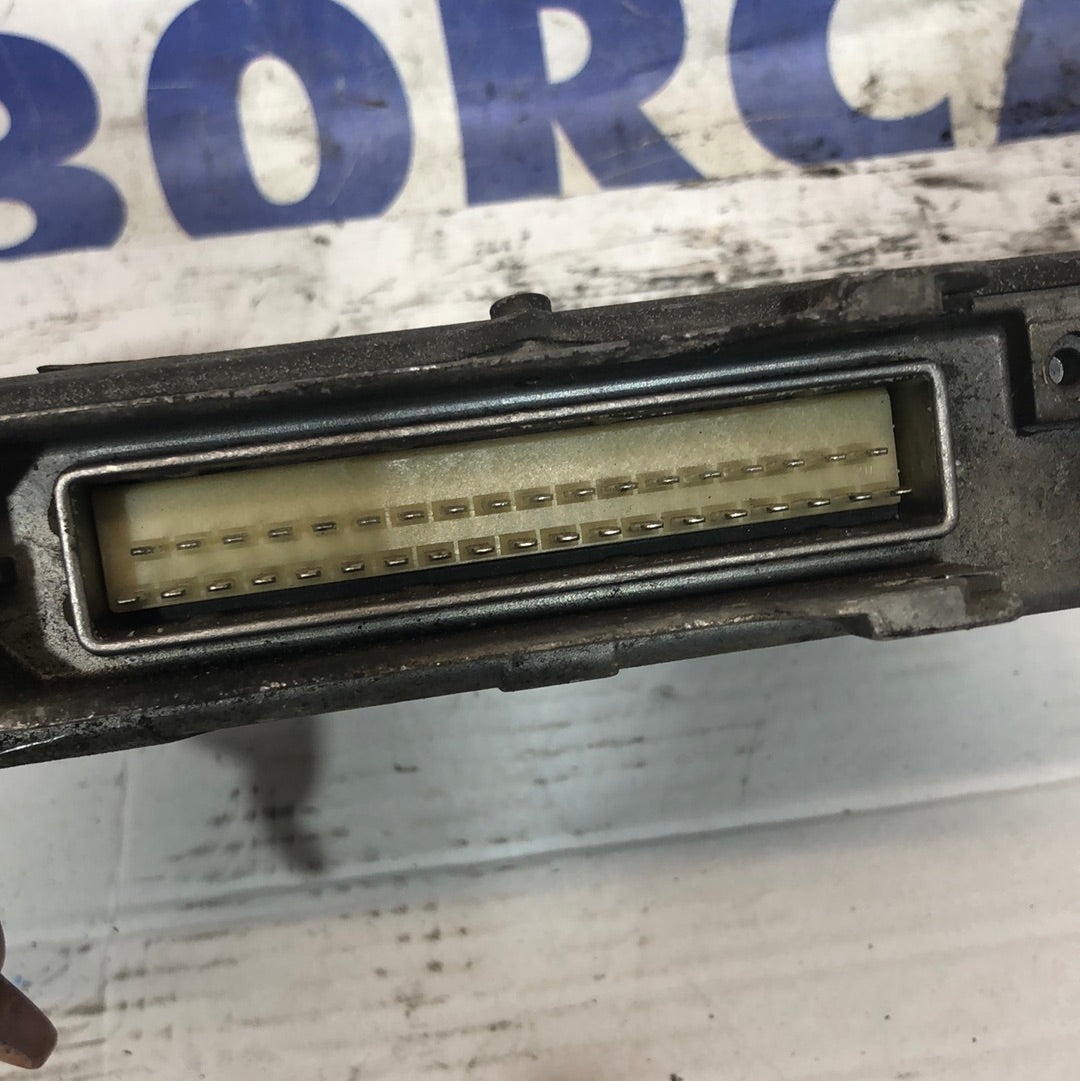 Centralina motore Peugeot 106 900 benzina  anno 1997 cod:0261203943