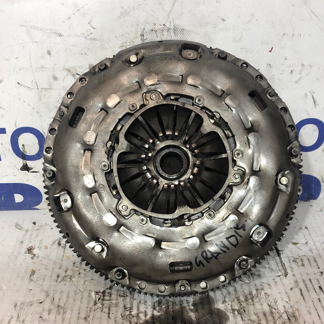 Embrague completo Mitsubishi Grandis