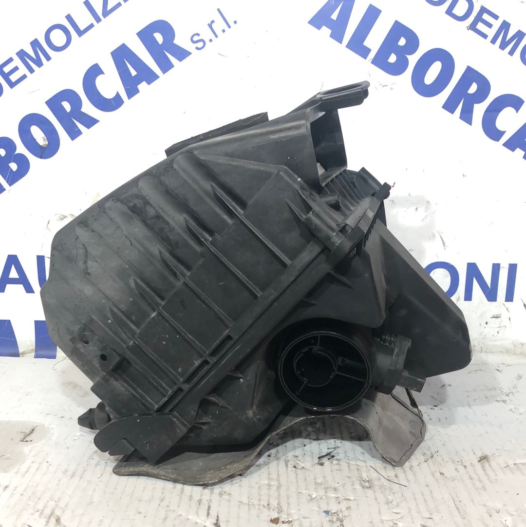 Scatola filtro aria audi A4 codice 0381370739