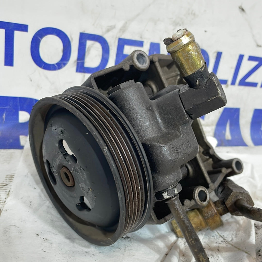 Power steering pump Ford Fiesta 1.4 B year 1998