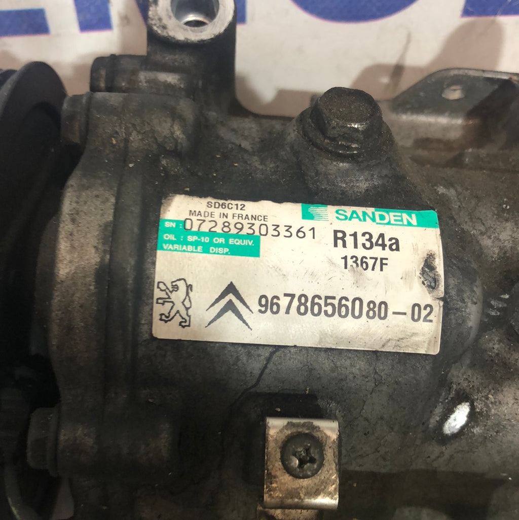 Compressore a/c Citroen c3/Peugeot 208 codice 9678656080