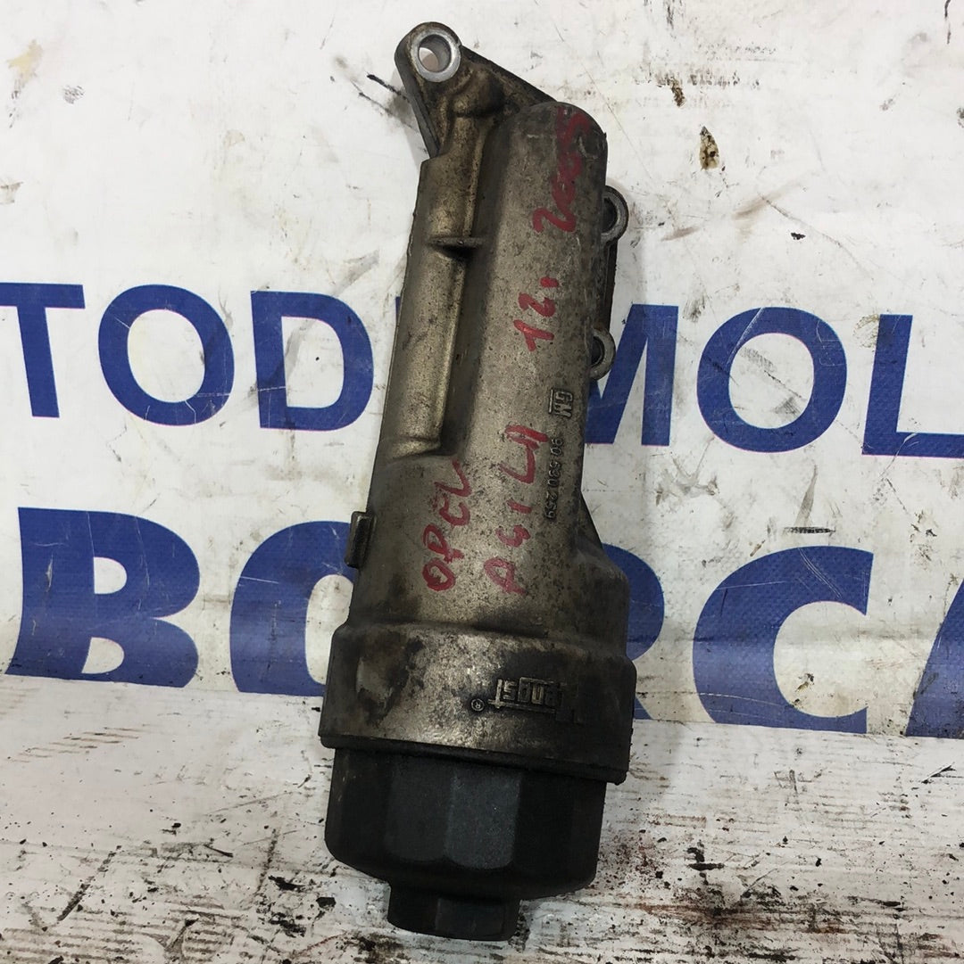 Supporto filtro olio Opel Agila 1.2 B anno 2005