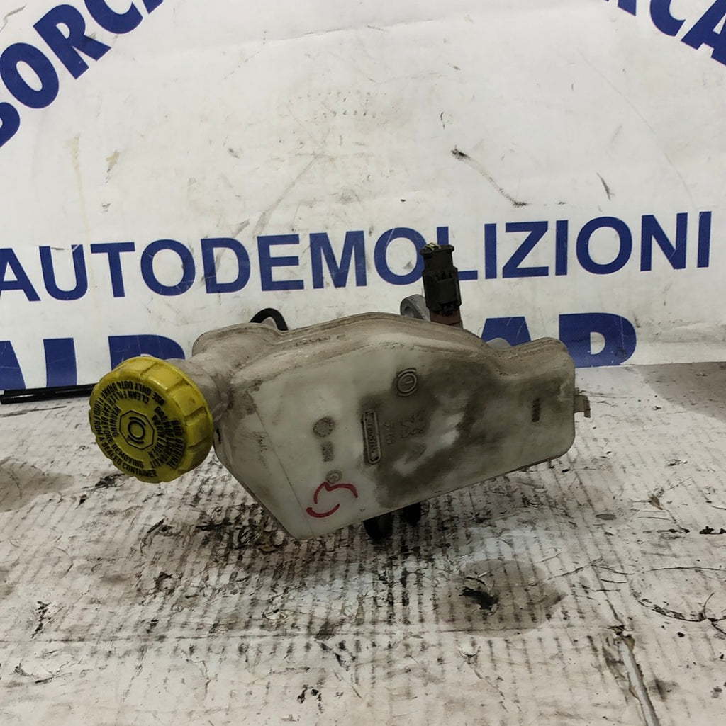 Pompa servofreno Citroen c3 anno 2014 cod:32069745
