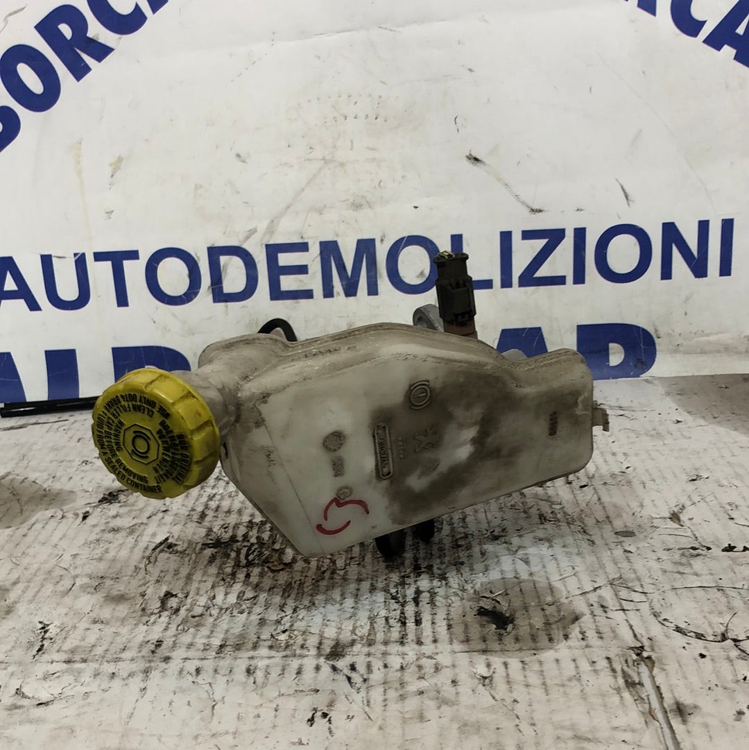 Pompa servofreno Citroen c3 anno 2014 cod:32069745