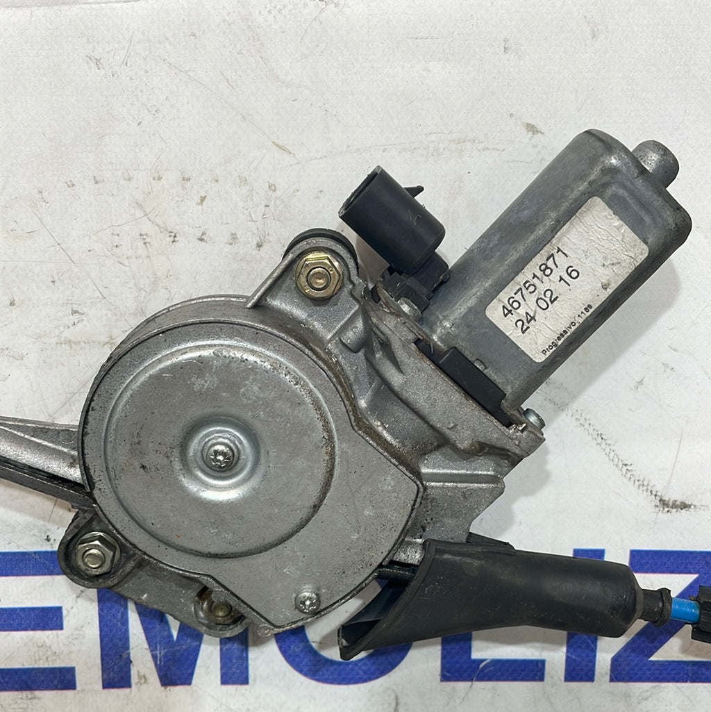 Front left window regulator Alfa 147 5-door