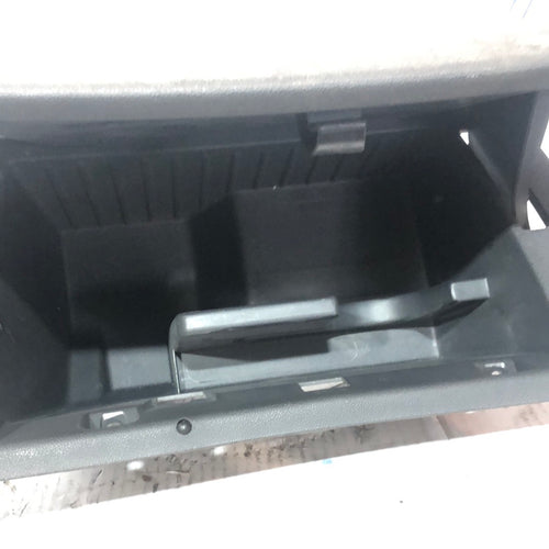Cassetto portaoggetti Opel Corsa D codice 13205097