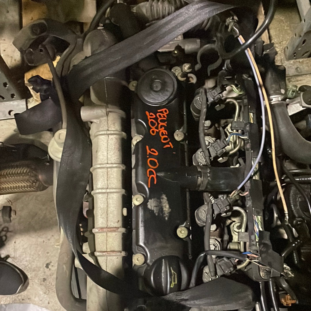 Motore completo peugeot 206 cilindrata 2.0 anno: 2002 sigla RHY km. 160000