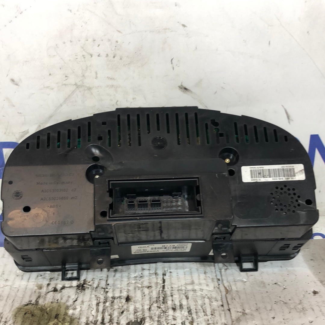 Instrument cluster / odometer Golf 5 Plus Part No: 1k0920871b