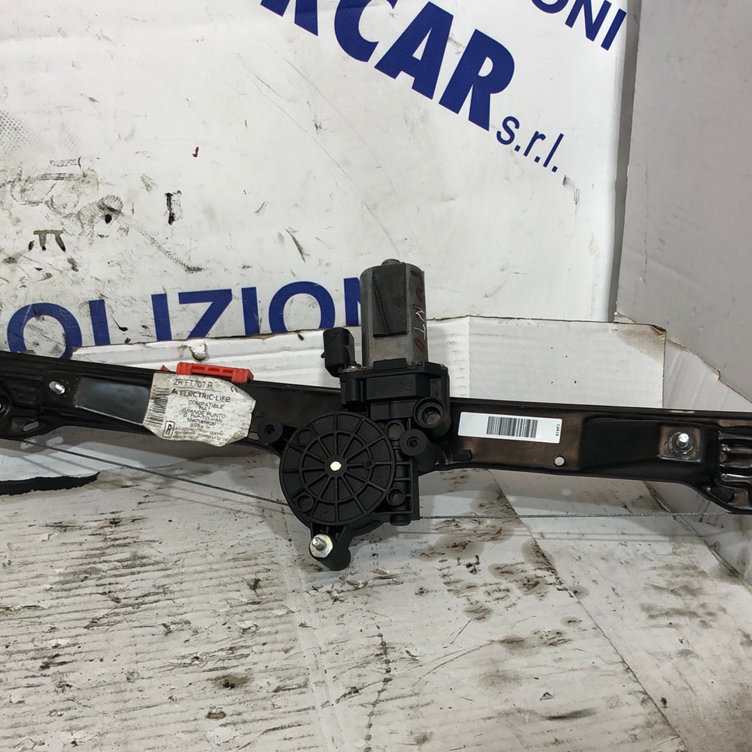 Alzavetro anteriore destro Fiat grande punto