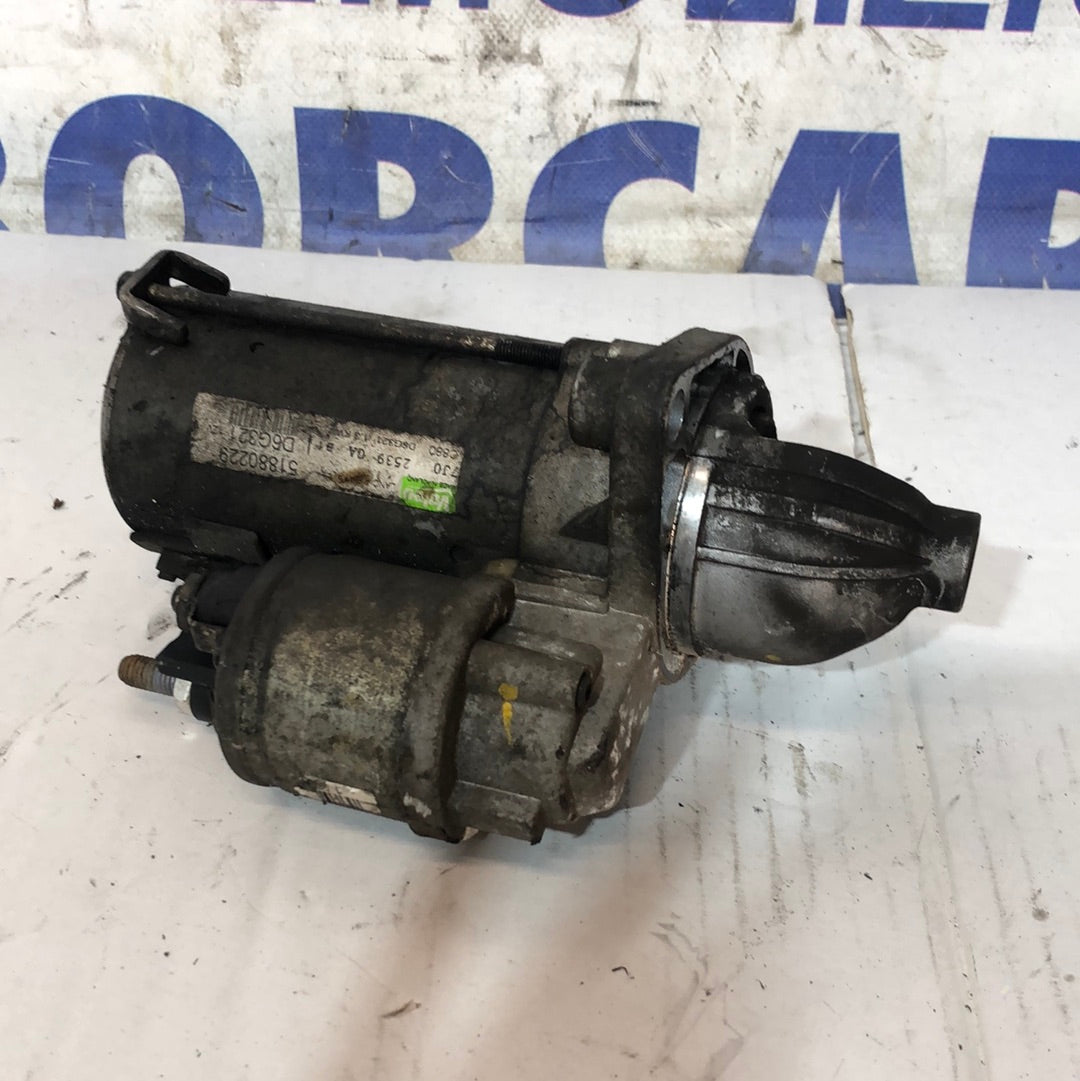 Motorino di avviamento punto fanalone 1.3