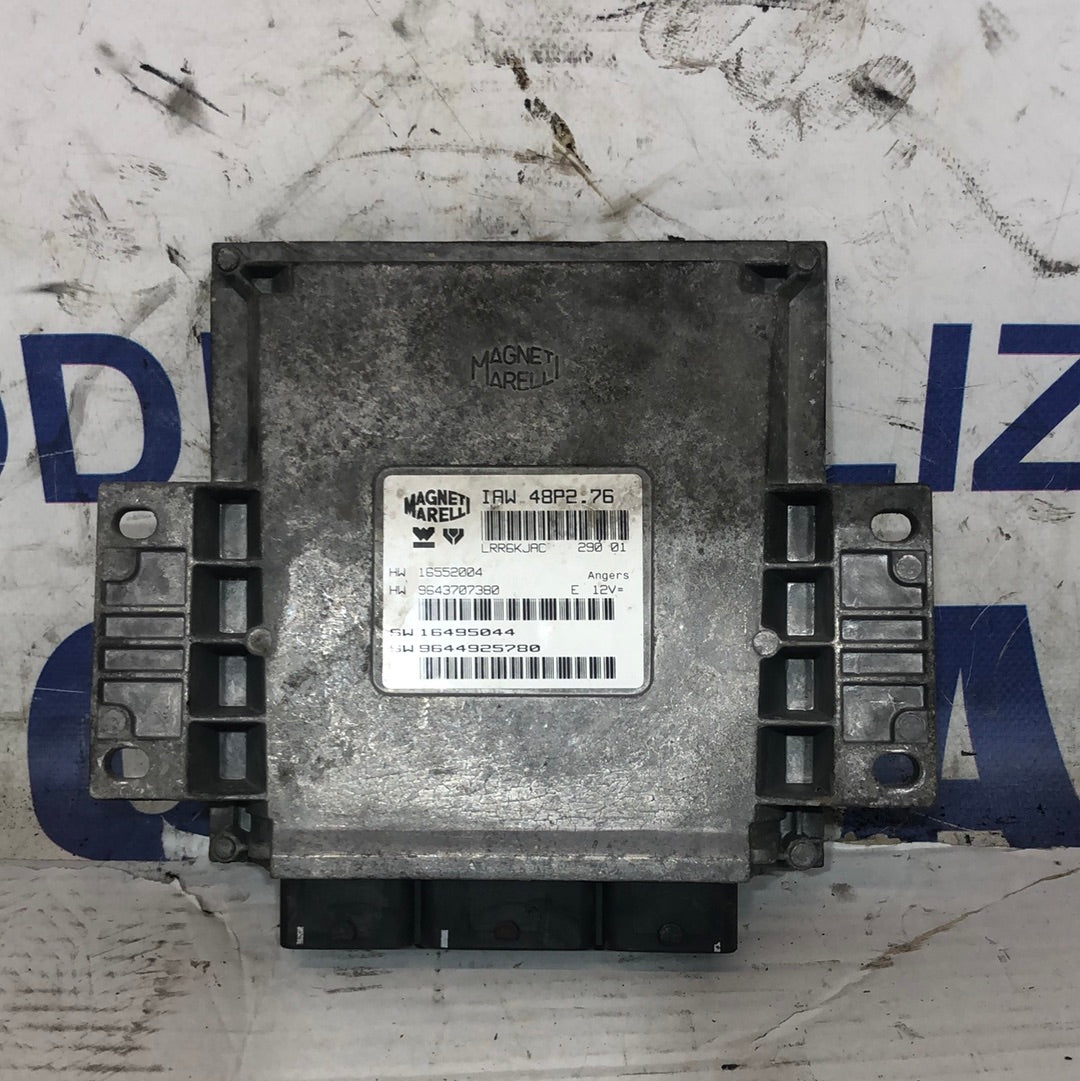 Engine control unit Peugeot 206 1.1 petrol year 2003 code: 9643707380