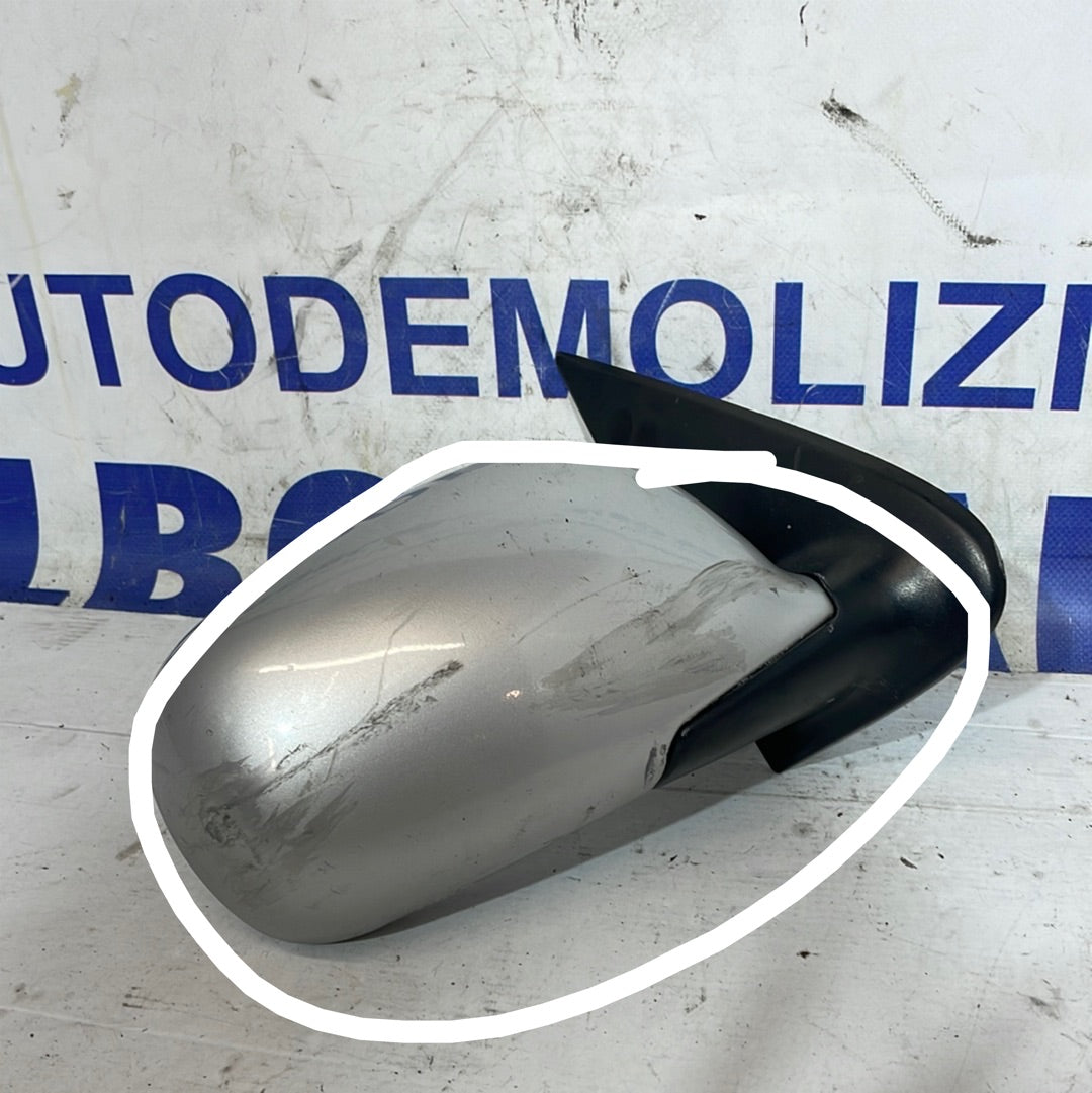Espejo retrovisor Nissan Micra año 1998 derecho