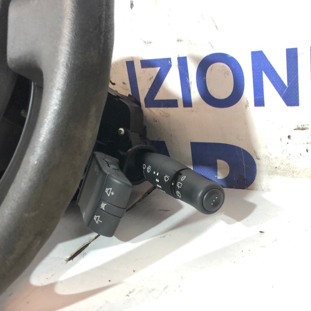Dirección asistida más faros Renault Megane