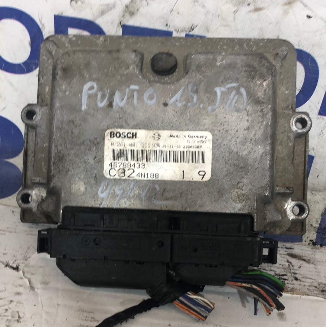 Fiat Punto 1.9 JTD Engine Control Unit, year 1999/2012, part no: 46789433