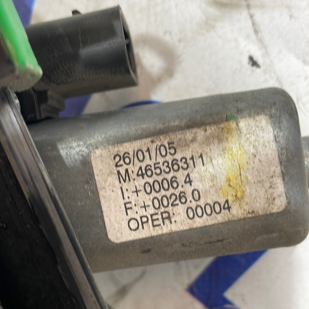 Motorino alzavetro anteriore destro Fiat punto 3 serie 5 porte 1.3