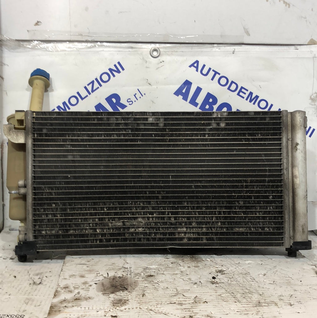 Radiatore con ventola Fiat panda 1.2 benzina anno 2011